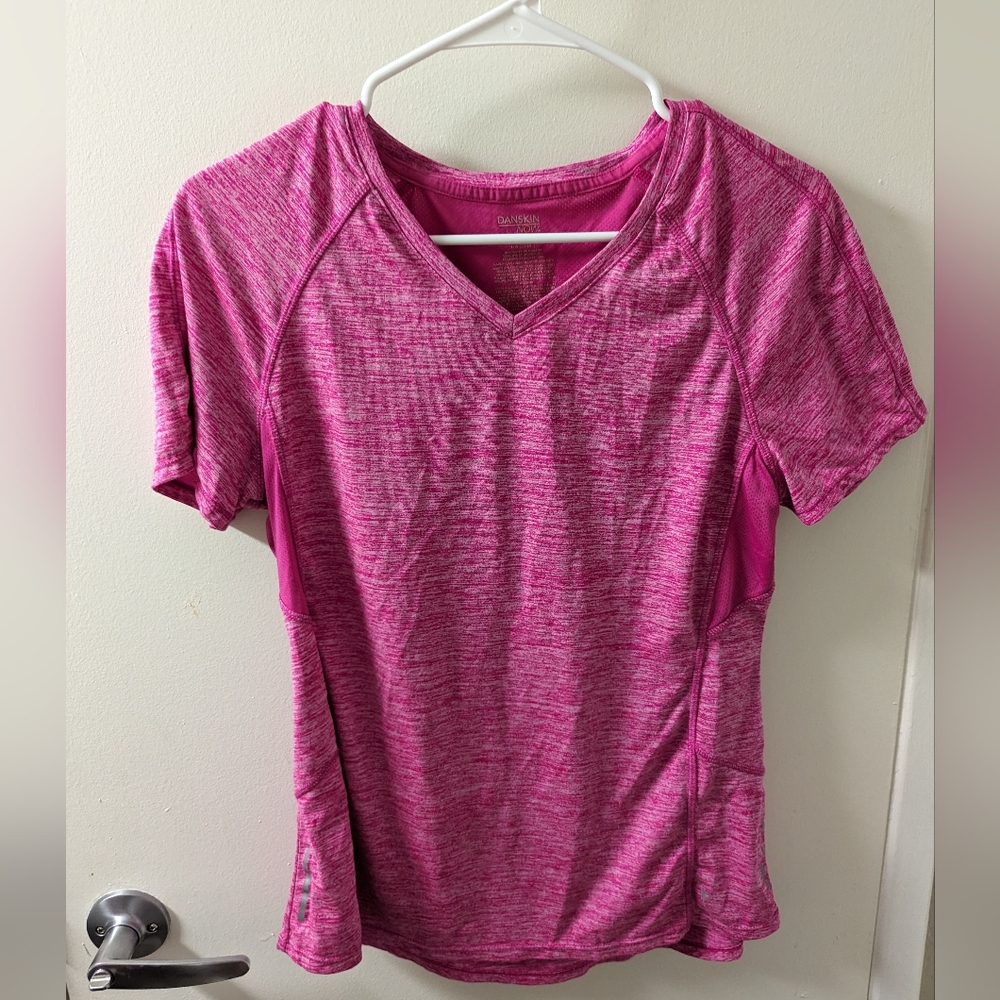 Danskin now athletic shirt
